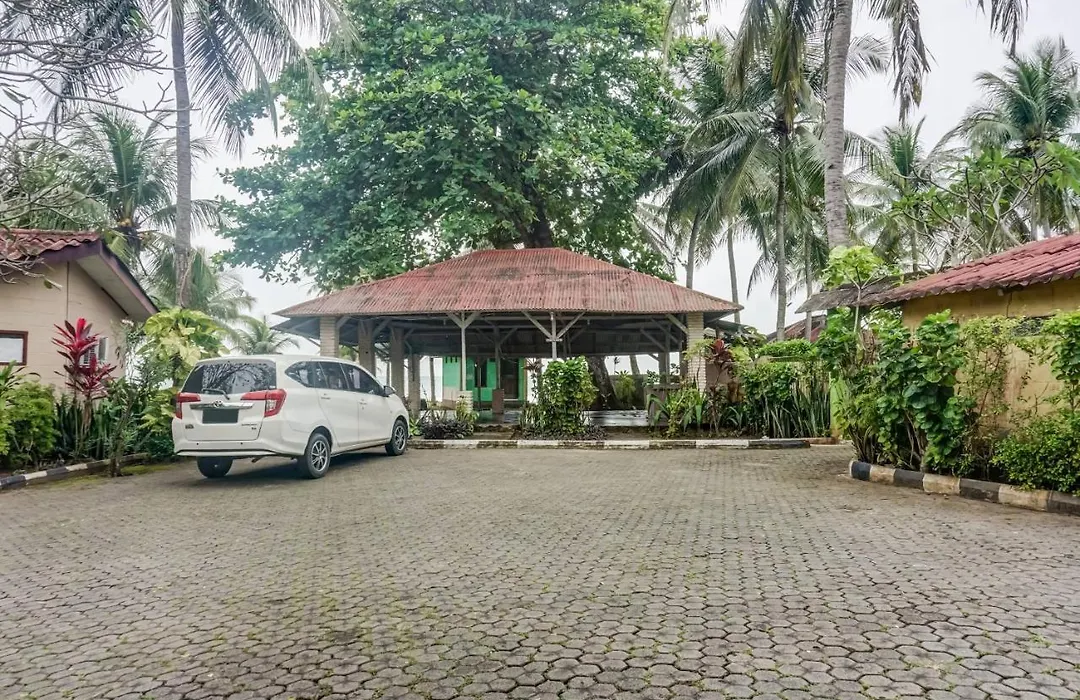 Oyo 91218 Villa Karang Sono-1